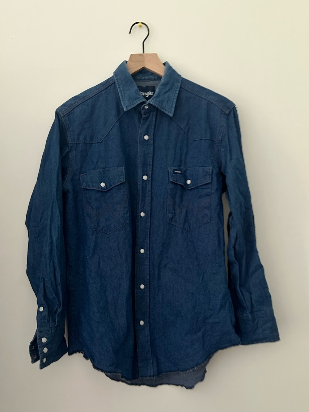 Wrangler Men's Dark Blue Denim Western Shirt - Picture 3 of 3